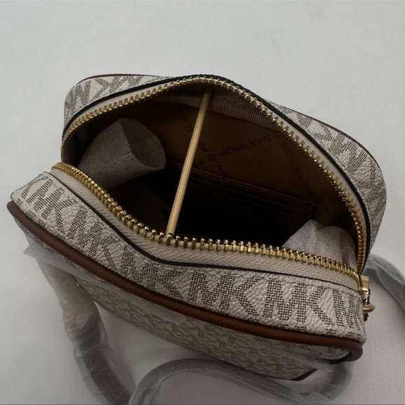 Michael Kors Medium NS Chain Xbody Bag Vanilla/Brown - Picture 11 of 13